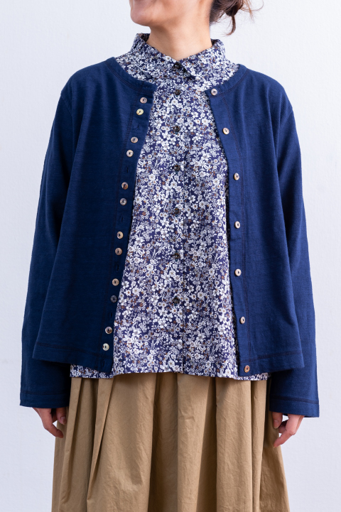 50 Off くしゅっとした襟がかわいい小花柄ブラウス 天然素材を使ったナチュラルな服 Pasapas Pas A Pas Online Shop